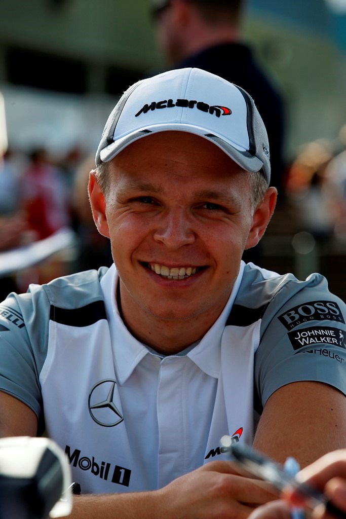 Kevin Magnussen får masser af grund til at smile de kommende uger! Imponerende 3. plads i sit debutløb
(Foto: McLaren Media)